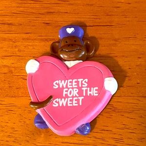 🌟2/$12 Vintage 1992 Avon Magnet Valentine Candy Gift Love Pink Heart Monkey